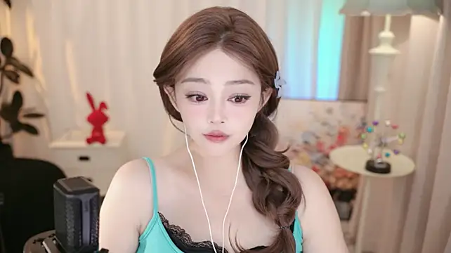 Anne-w stripchat live cam model