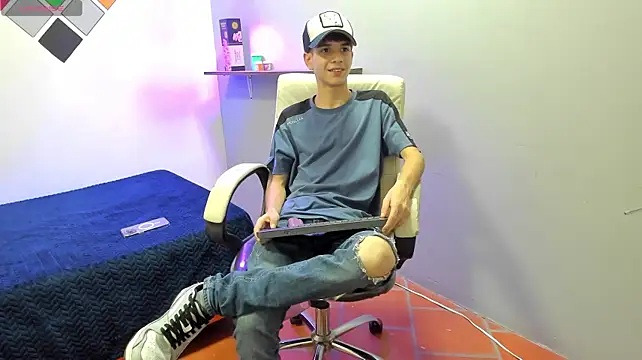 maxim_rod stripchat live cam model