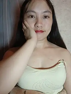 Cherry-squirtt stripchat live cam model