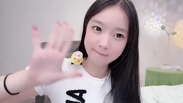 Yoyo33355 stripchat live cam model