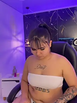 TifanyRoseX stripchat live cam model