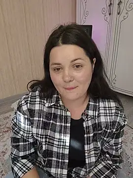 LunaSkyGlow stripchat live cam model