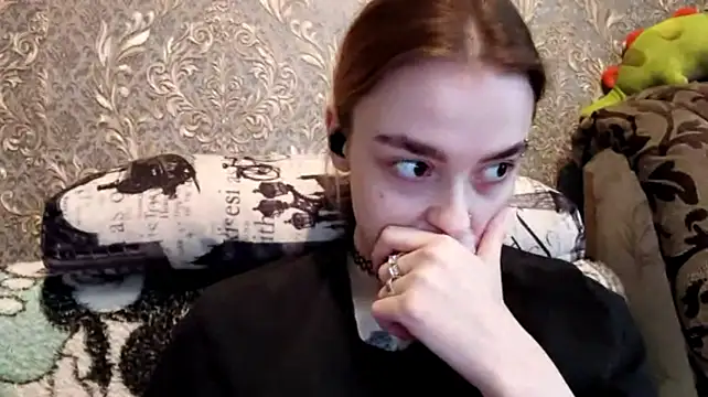 CaraDelevingnee stripchat live cam model