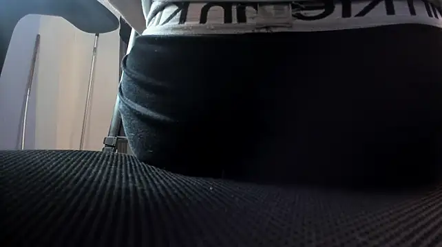 Liam_ashford stripchat live cam model