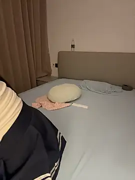 260807nini stripchat live cam model