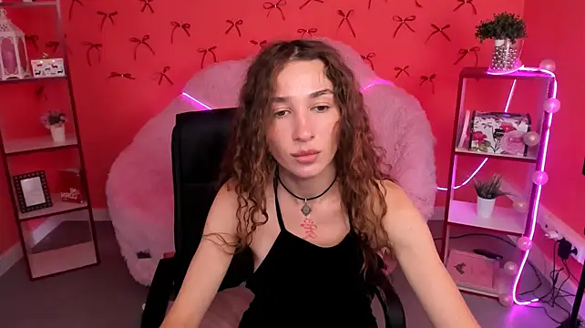 AsterBlom stripchat live cam model