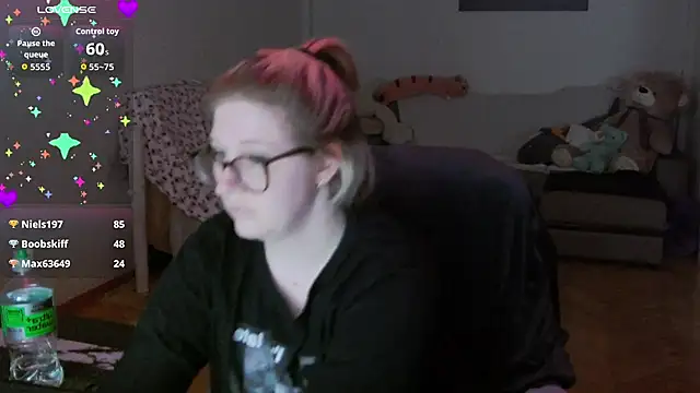 LesiaOxxi stripchat live cam model