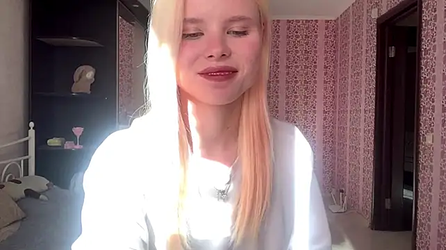 EdwinaDespres stripchat live cam model