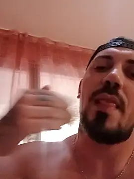 DoubleTroubleY stripchat live cam model