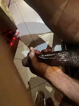 blackcreamdick stripchat live cam model