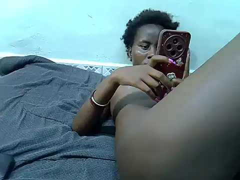 Minlove stripchat live cam model