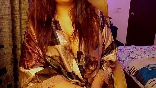 Love___Gill stripchat live cam model