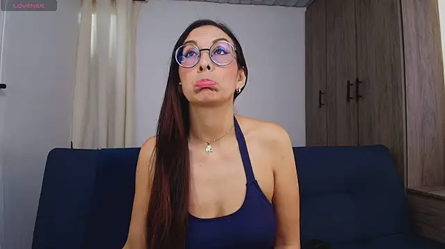 Swetisabella01 stripchat live cam model