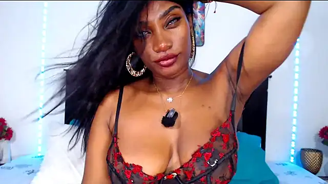 AdaraLink stripchat live cam model