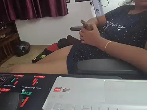 kannada_hot_lA stripchat live cam model