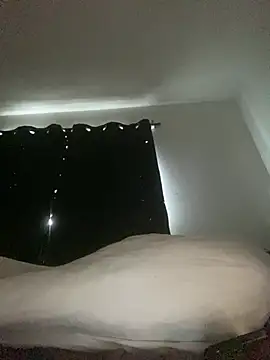 GusanoDelicioso stripchat live cam model