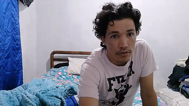 luxandracon23 stripchat live cam model