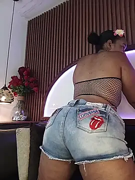 EbonyHorrny stripchat live cam model