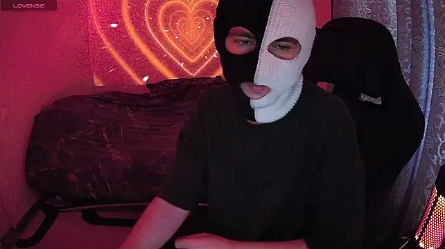 ZXCENSORED- stripchat live cam model