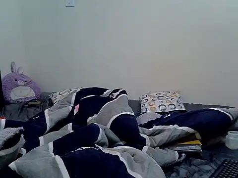 sexybaddies20 stripchat live cam model