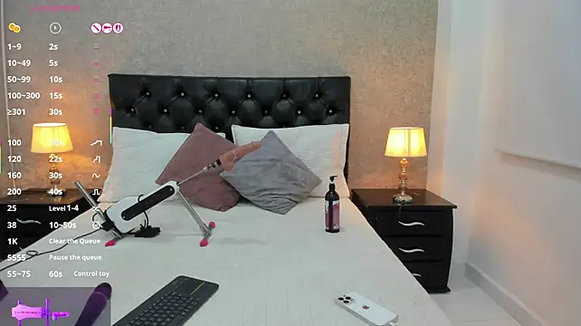 emili_lenus stripchat live cam model