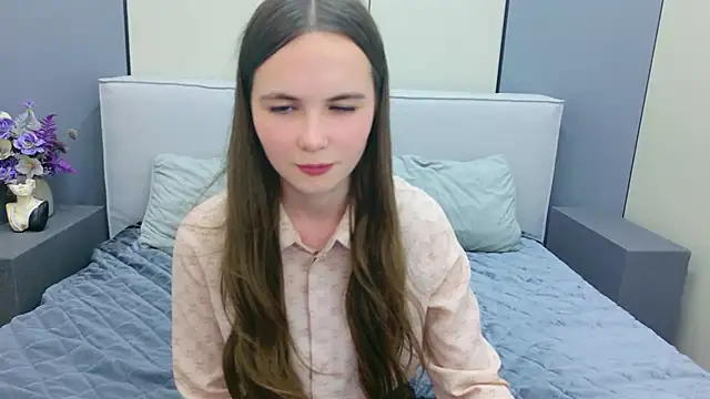Thalia_Croft stripchat live cam model