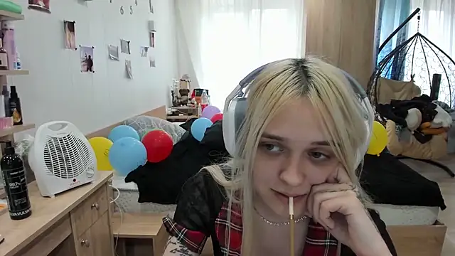 AriaArina stripchat live cam model