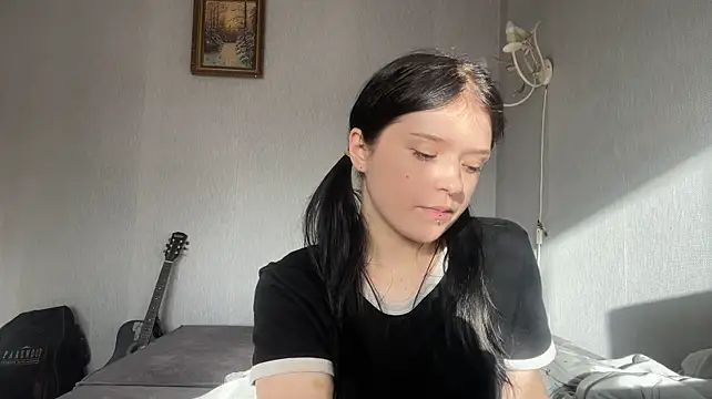 QueenGalasso stripchat live cam model