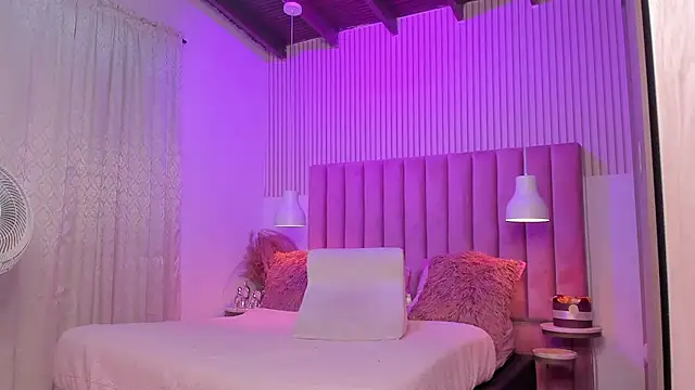 ScarlettDreamss7 stripchat live cam model