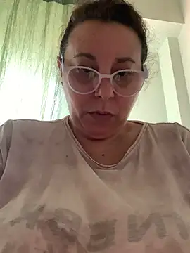 LupitaHaze stripchat live cam model