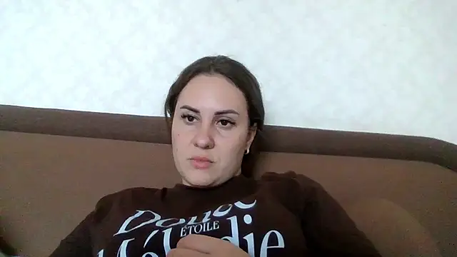 MeadowEyes stripchat live cam model