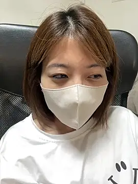 ichika_2_ stripchat live cam model
