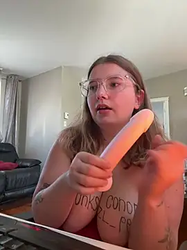pigtailzz stripchat live cam model