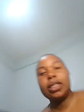 uganda-2 stripchat live cam model