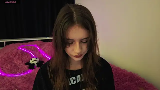 evvaavve stripchat live cam model