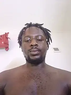 Topbouyy stripchat live cam model