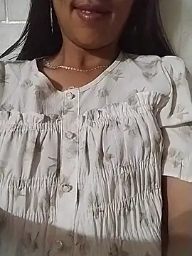 Helen-nn stripchat live cam model