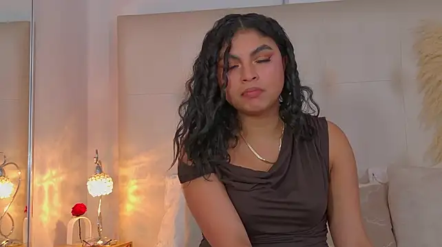MelodyAlvarez stripchat live cam model