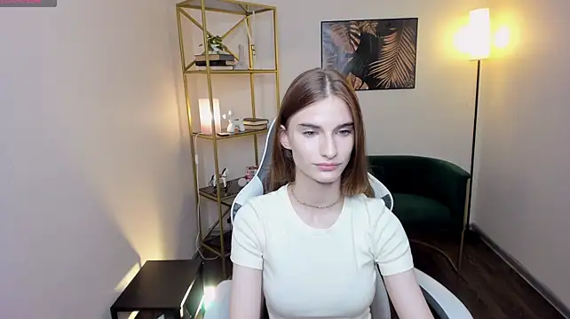 Sweetytrip stripchat live cam model