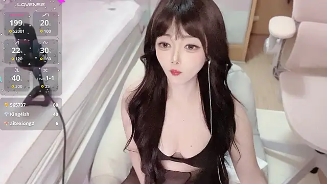 Peach-20 stripchat live cam model