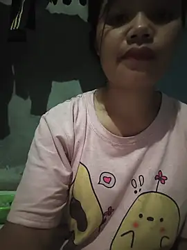 Thuy-top stripchat live cam model