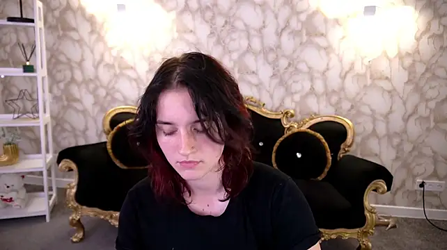CassandraGold stripchat live cam model