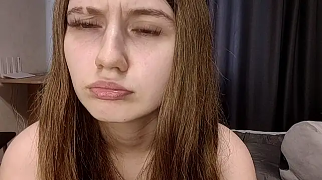 DanicaMazon stripchat live cam model
