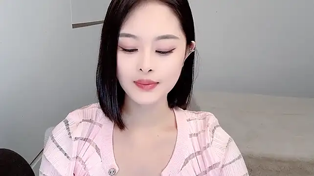 Ivy_360 stripchat live cam model