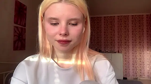 EdwinaDespres stripchat live cam model