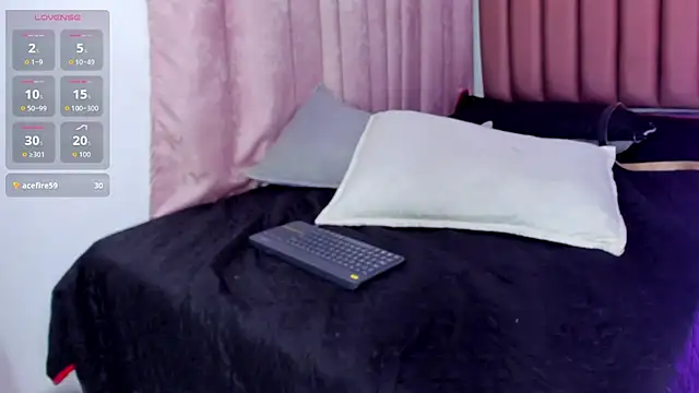 little_star_23 stripchat live cam model
