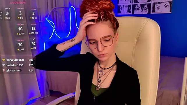 VioletShine stripchat live cam model