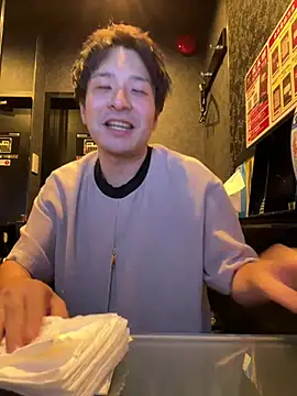yuuki8910 stripchat live cam model