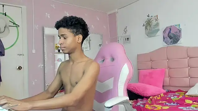 Santy_bigcock_01 stripchat live cam model