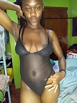 Paulahaze stripchat live cam model